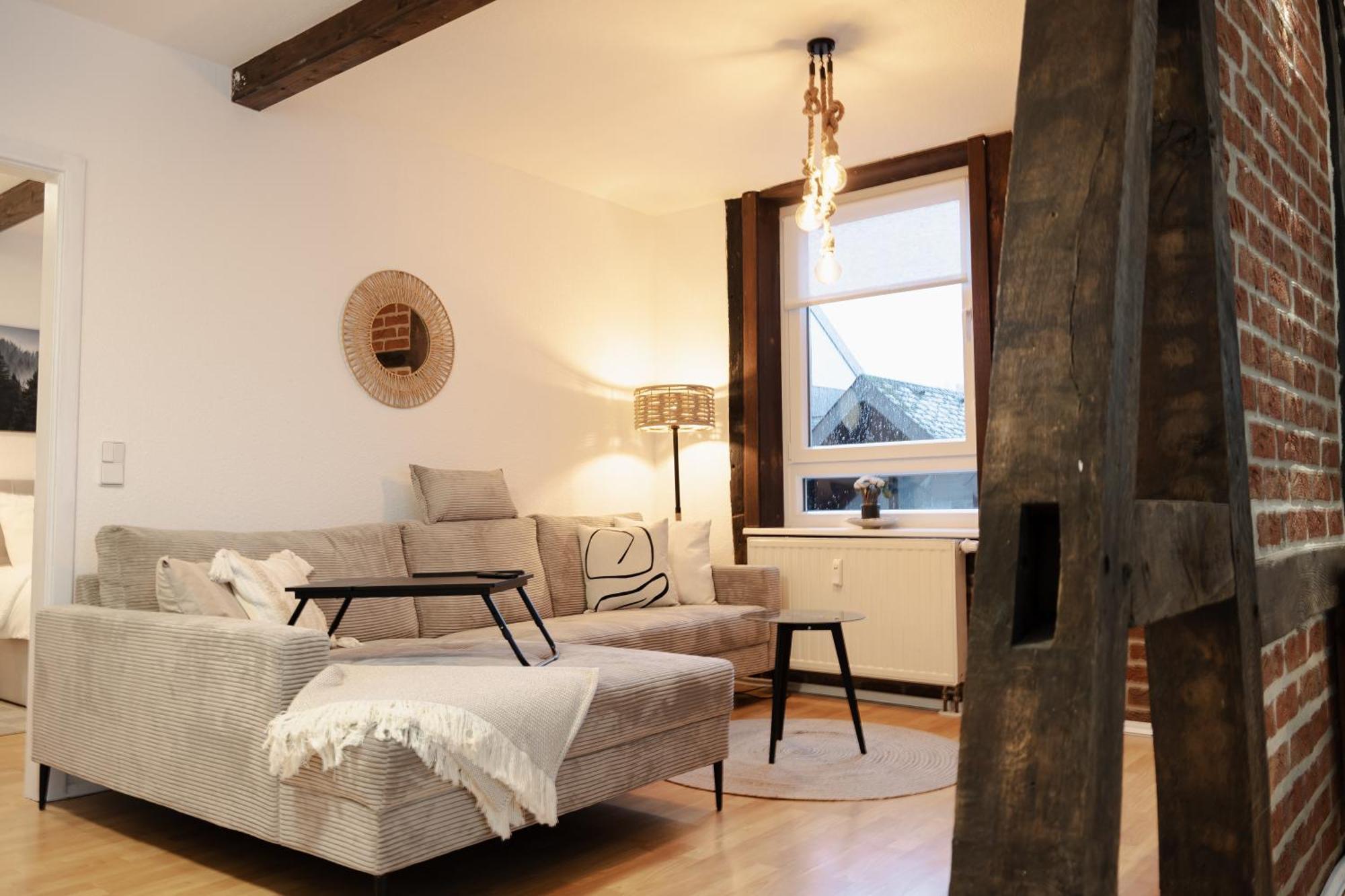 Jasta Homes Altstadt, Zentral, Ueberdachter Parkplatz, Netflix, Vollausstattung, Loft, Modern Und Komfort Hamelin Kültér fotó